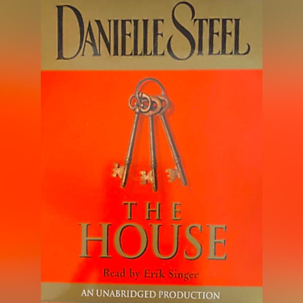 Danielle Steel THE HOUSE on 8 CDs read by Erik Singer